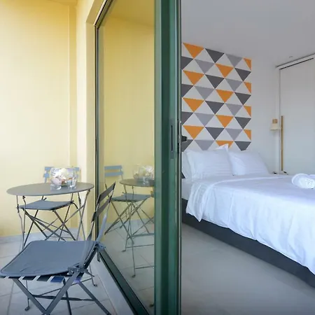 Sunshine Suites *
