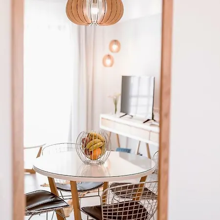 Sunshine Suites Апартаменты *